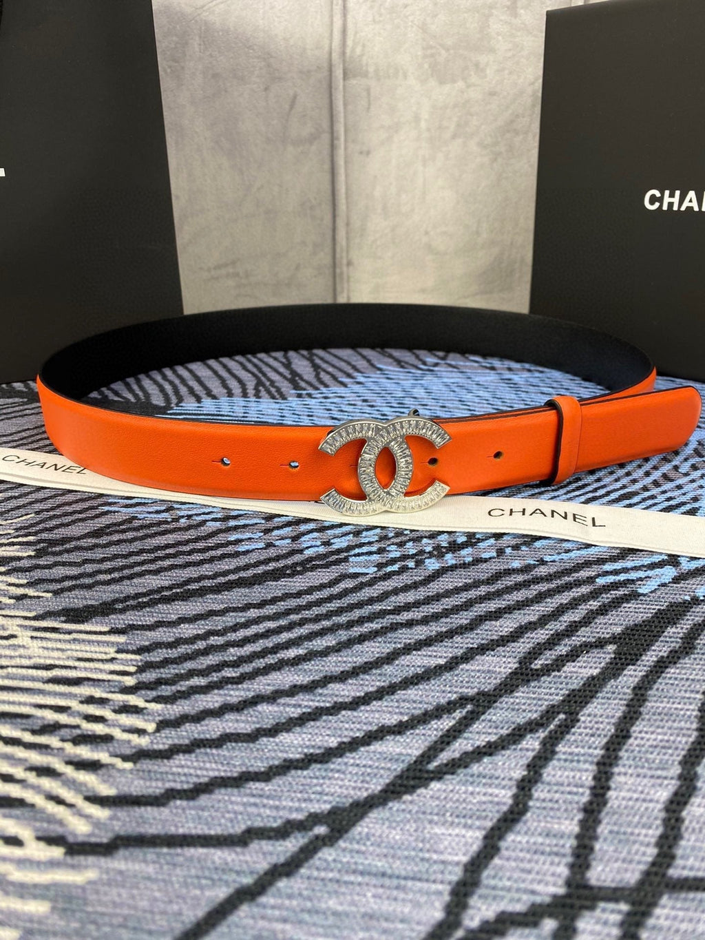 CHANEL 25S BELT 30 MM IN ORANGE CALFSKIN WITH GOLD HARDWARE 615097