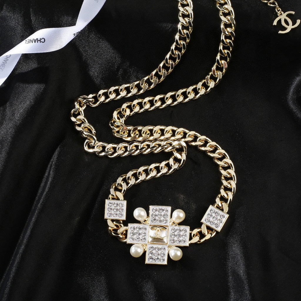 CHANEL 25S CHAIN BELT IN GOLD METAL 614478