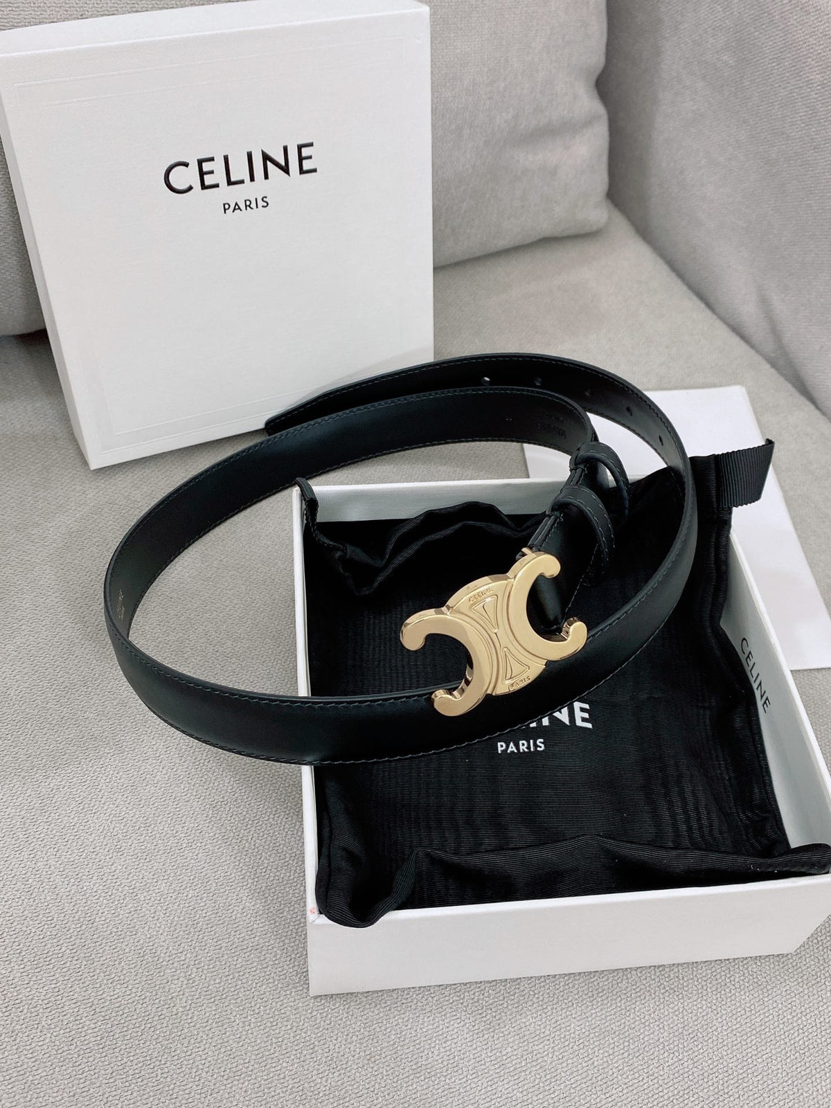 CELINE 25S TRIOMPHE BELT 25MM IN BLACK CALFSKIN GLOD HARDWARE 580679
