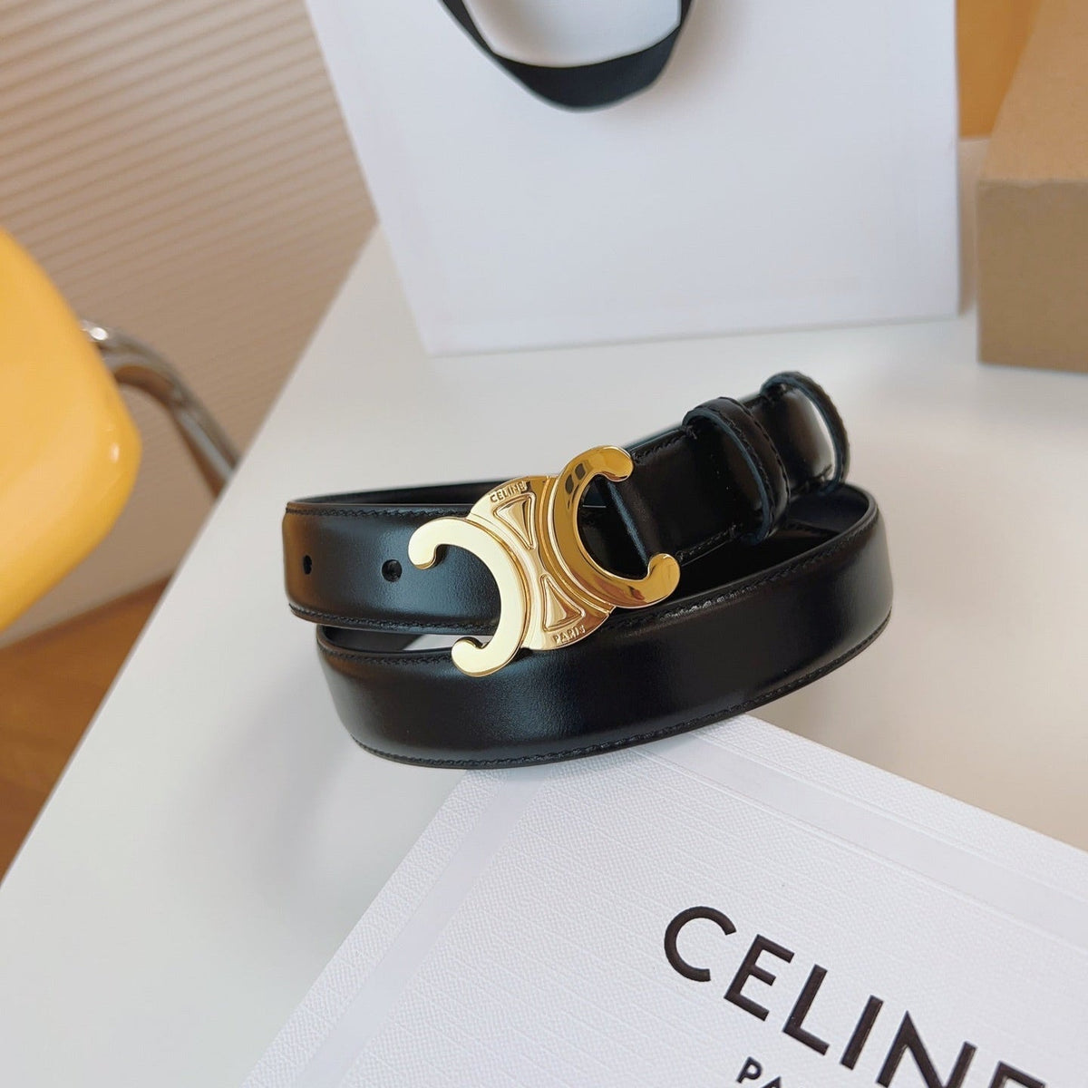 CELINE 25S TRIOMPHE BELT 25MM IN BLACK CALFSKIN GOLD HARDWARE 580705